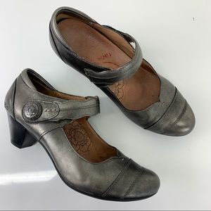 Taos Angel US 7.5  EU 38 silver gun metal  Leather Mary Jane Strap Heel Shoes